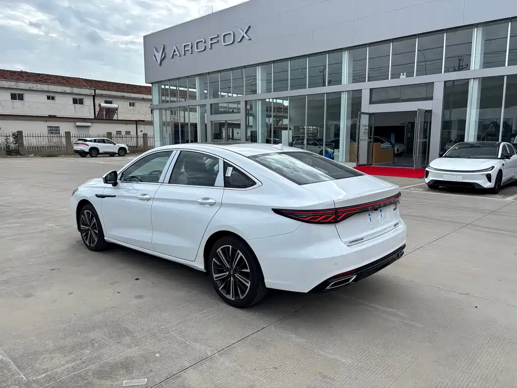 Chery Arrizo 8 PRO — миниатюра 2