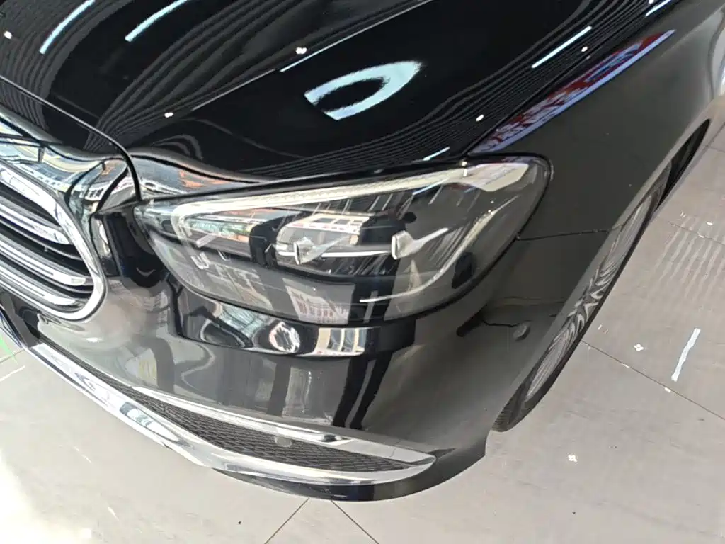 Mercedes-Benz E-Class — миниатюра 15