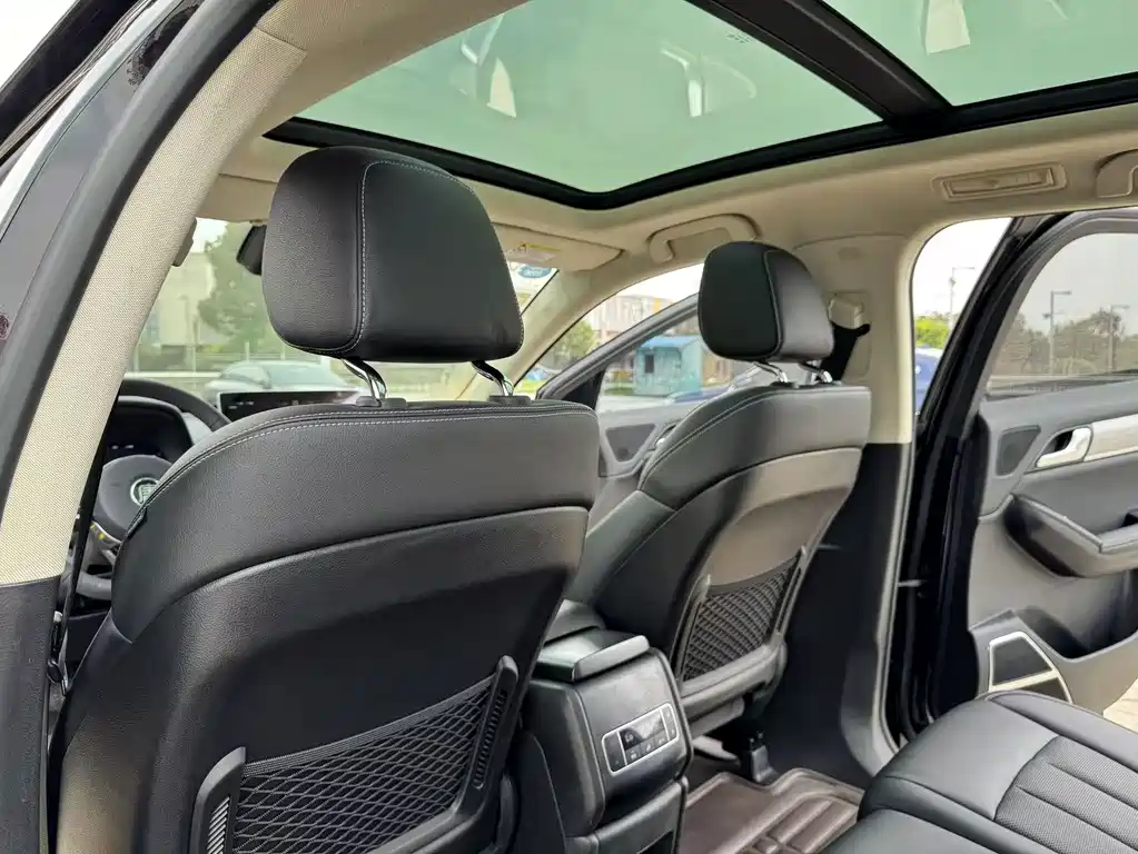 BYD Tang — миниатюра 15