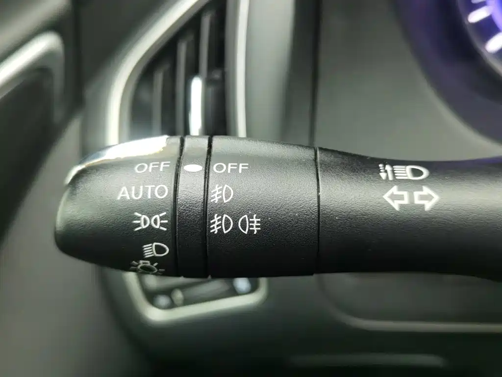 Infiniti Q50L — миниатюра 21