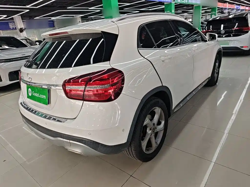 Mercedes-Benz GLA — миниатюра 7
