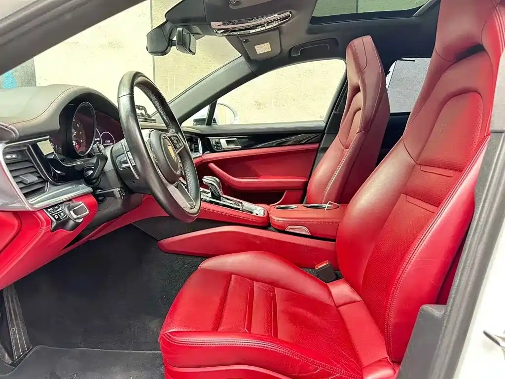 Porsche Panamera — миниатюра 3