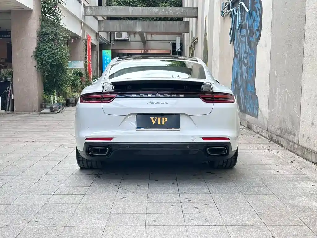 Porsche Panamera — миниатюра 7