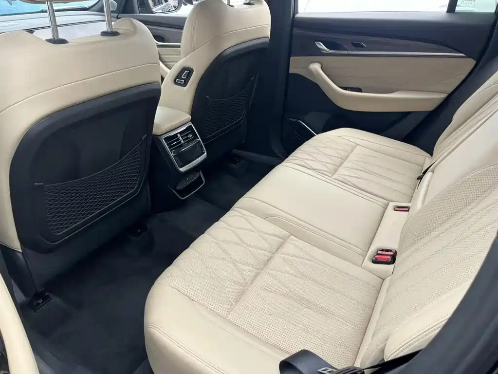 Geely Xingyue L — миниатюра 11