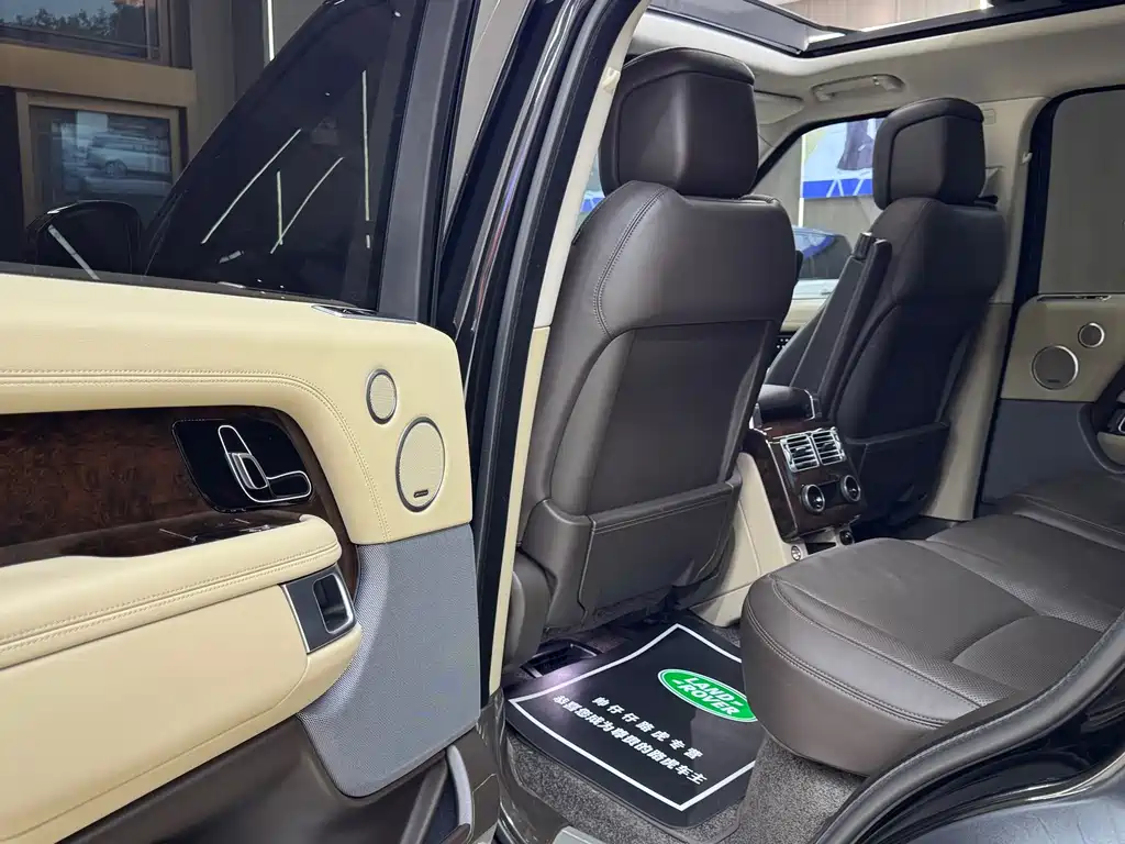 Land Rover Range Rover — миниатюра 12