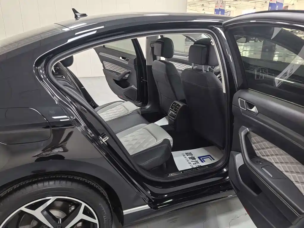 Volkswagen Magotan — миниатюра 12