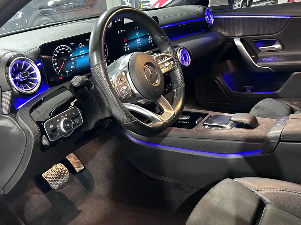 MERCEDES-BENZ A CLASS