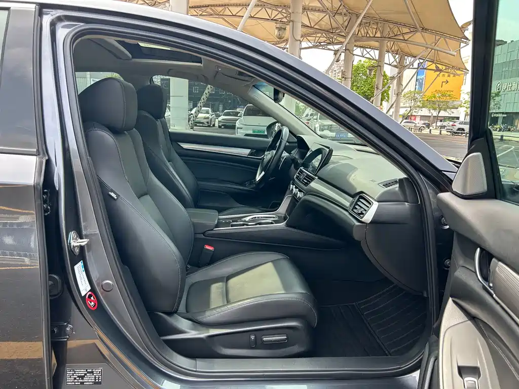 Honda Accord — миниатюра 14