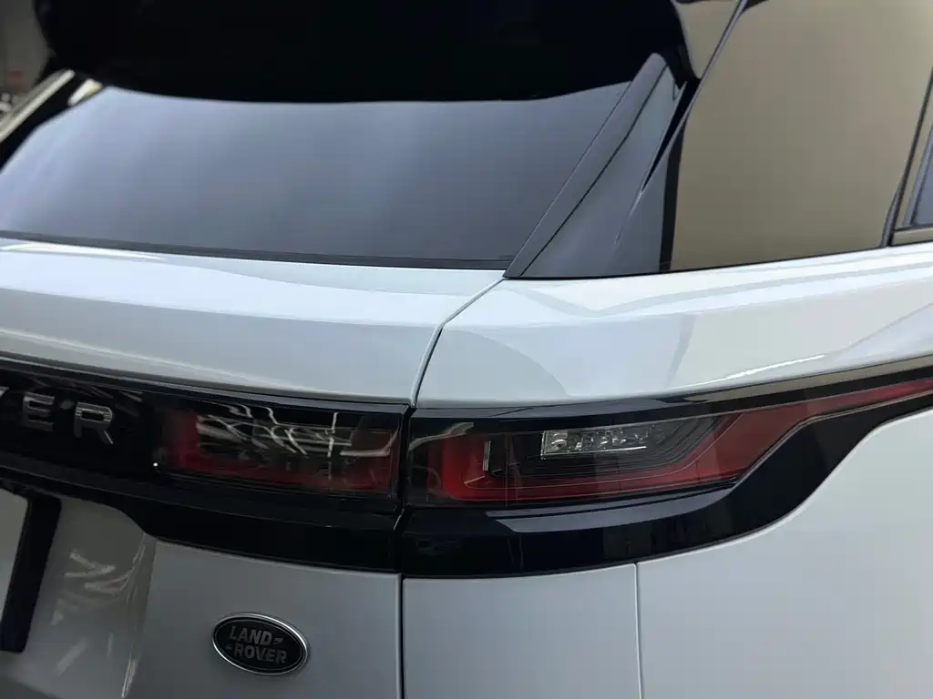 Land Rover Velar — миниатюра 18