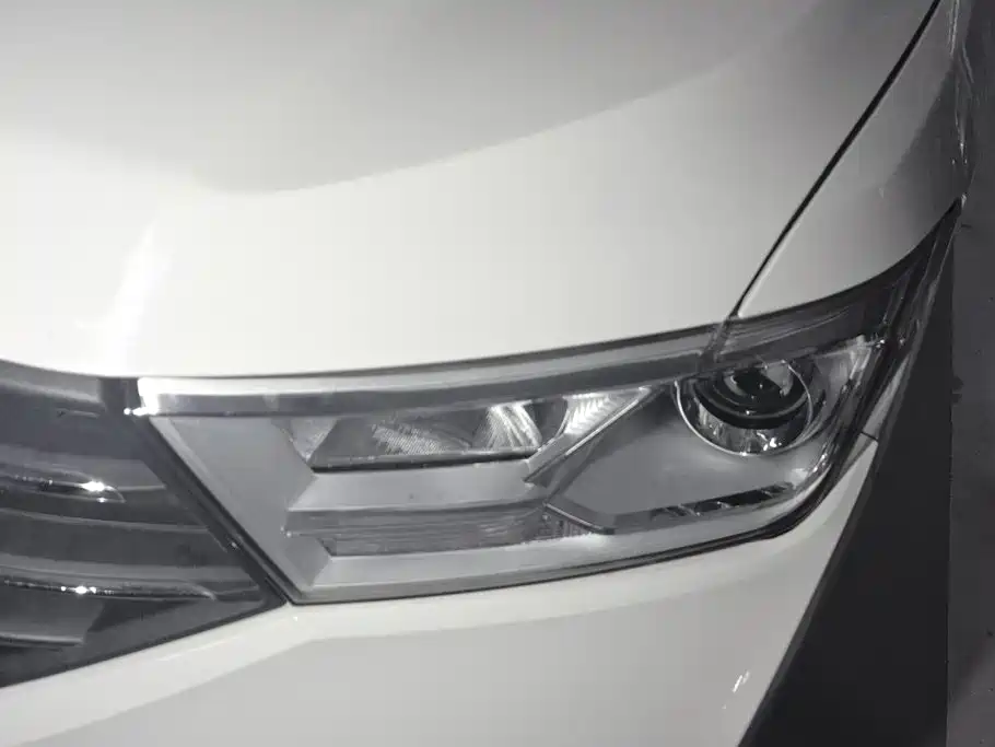 Wuling Hongguang — миниатюра 5