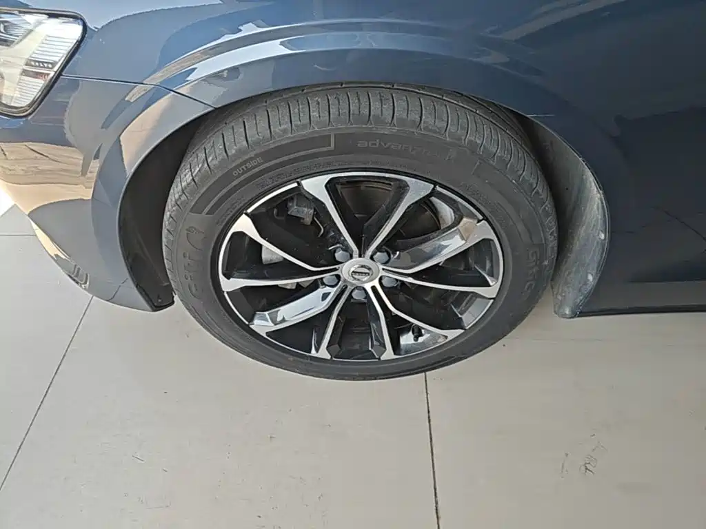 Volvo S60 — миниатюра 23