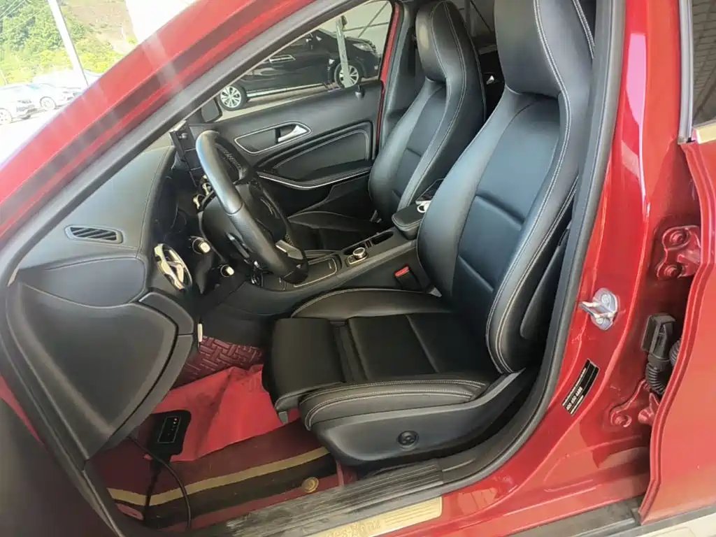 Mercedes-Benz GLA — миниатюра 15