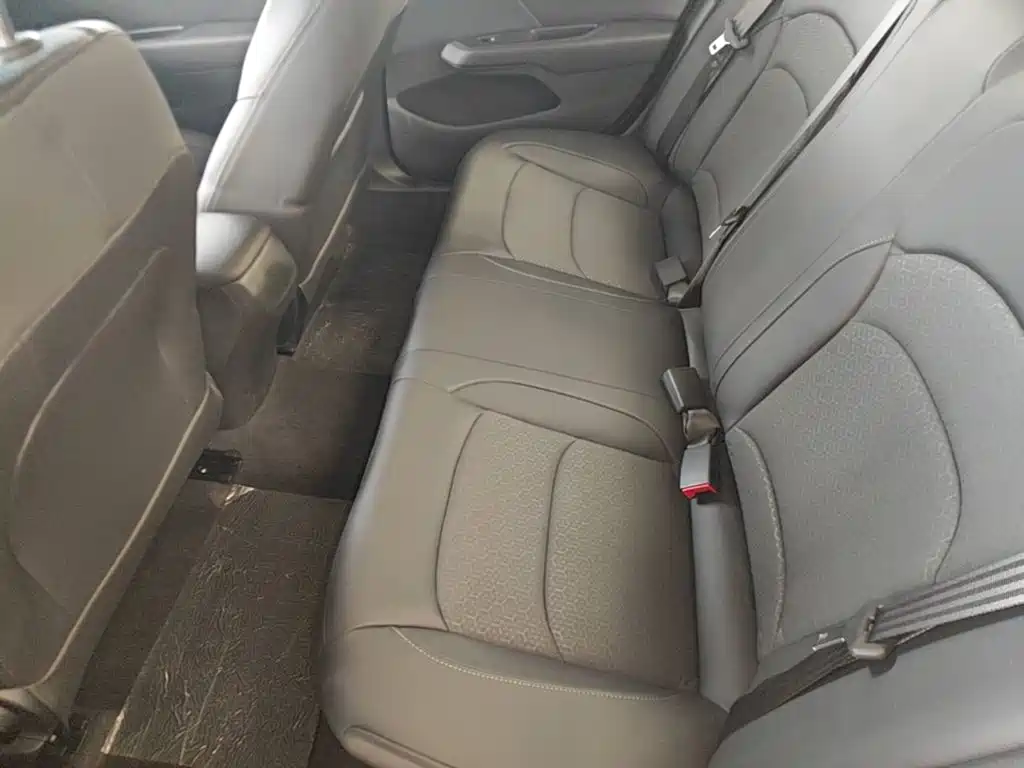 Chevrolet Cavalier — миниатюра 17