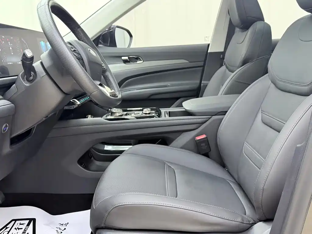 Ford Equator Sport — миниатюра 12