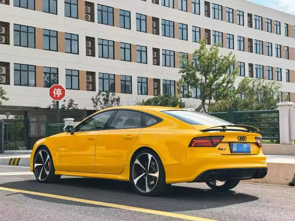 Audi RS 7 — миниатюра 6