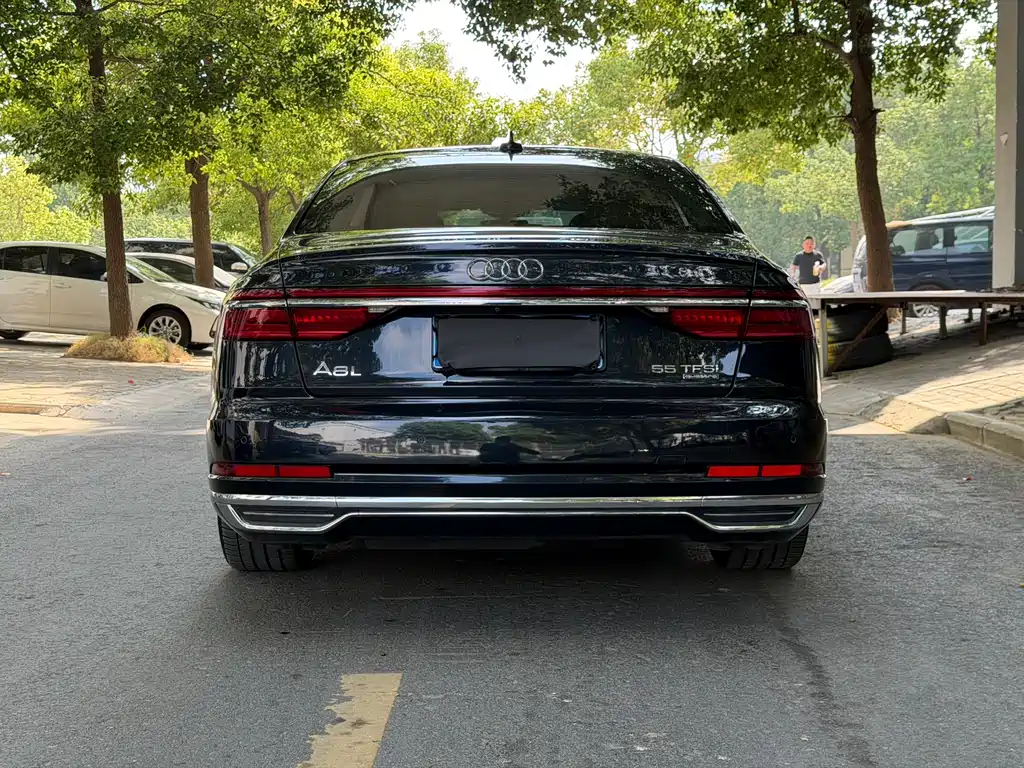 Audi A8 — миниатюра 16