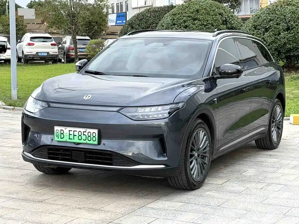 Leapmotor C11