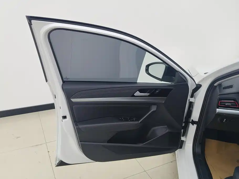 Volkswagen Lavida — миниатюра 7