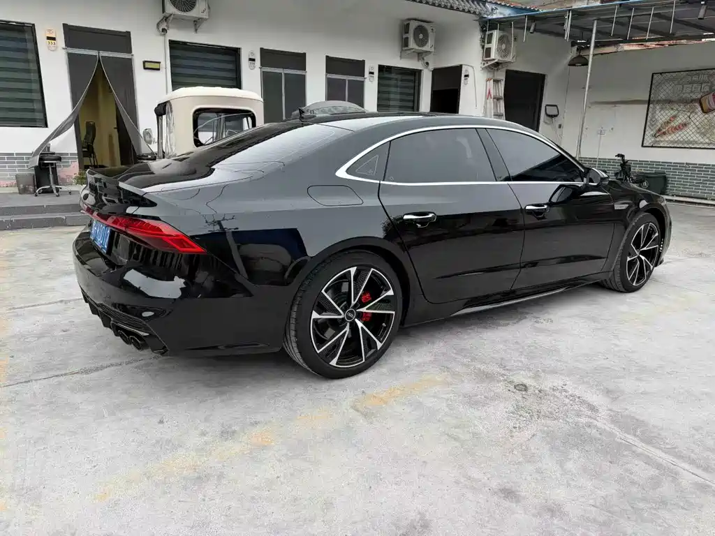 Audi A7L — миниатюра 2