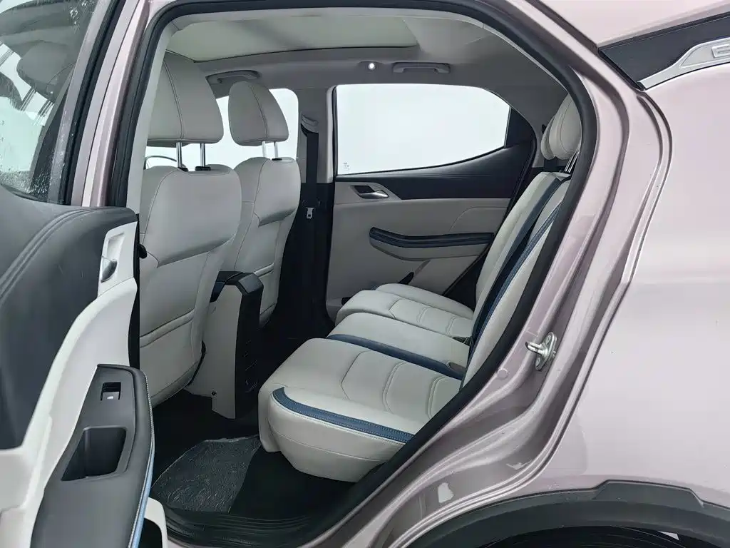 BYD Yuan Pro — миниатюра 15