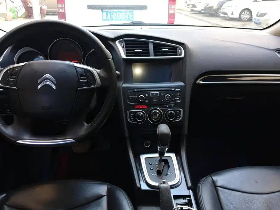 Citroen C4L — миниатюра 12