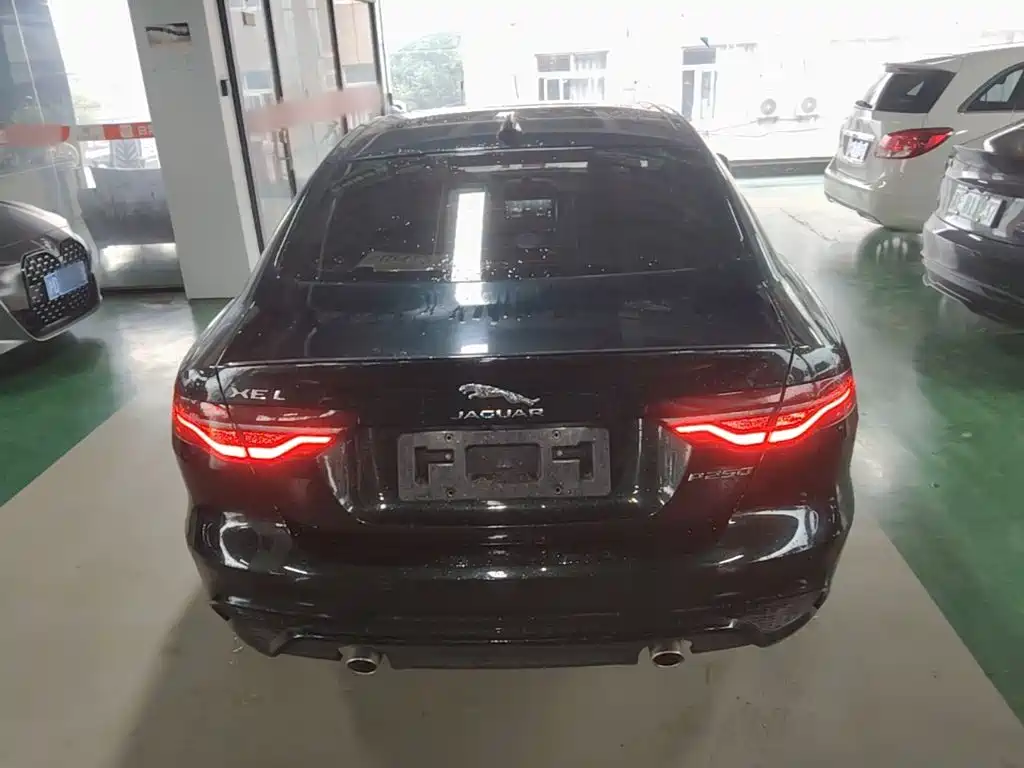 Jaguar XEL — миниатюра 6