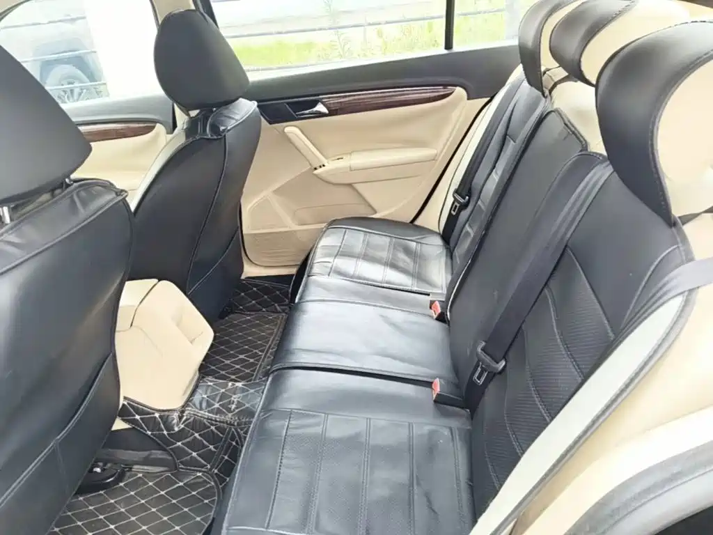 Volkswagen Lavida — миниатюра 17