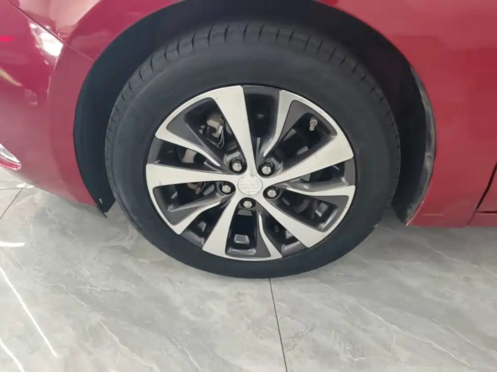 Buick Excelle — миниатюра 23