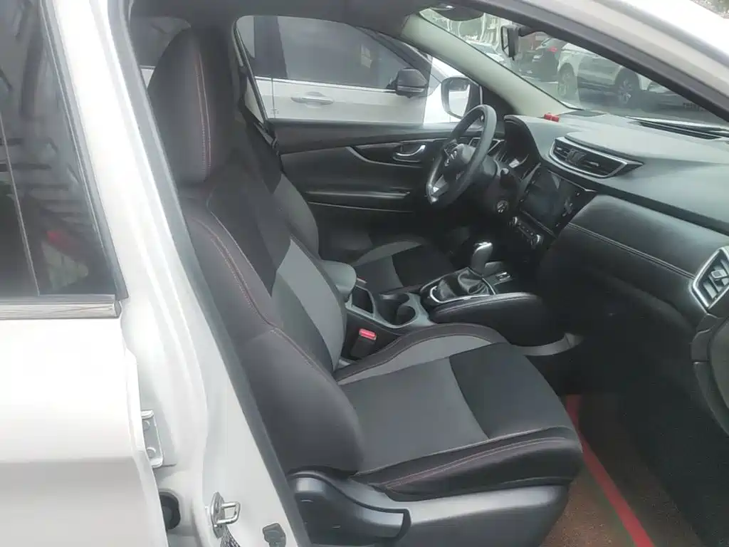 Nissan Qashqai — миниатюра 25
