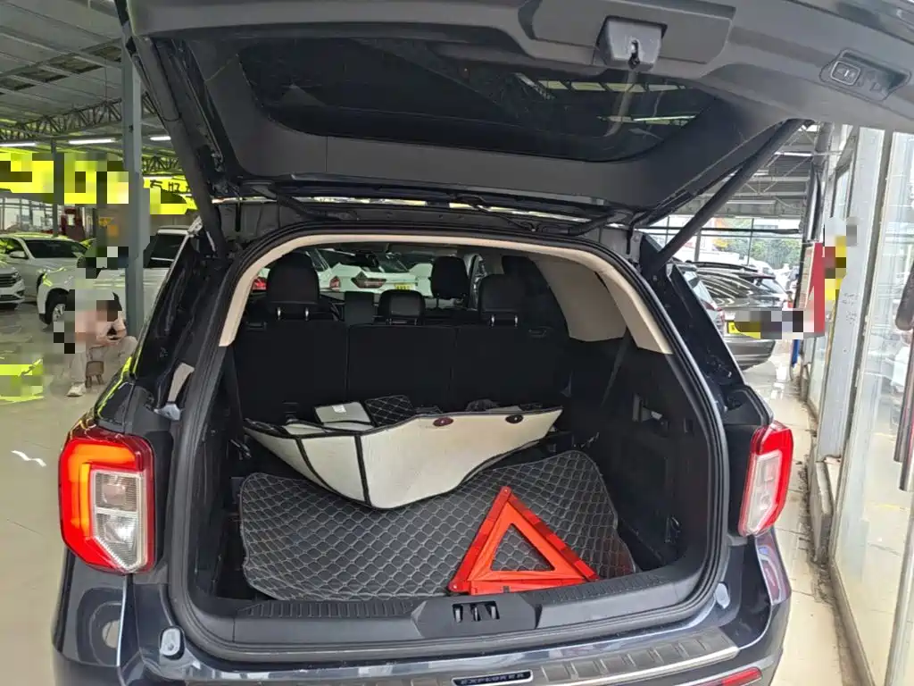 Ford Explorer — миниатюра 19