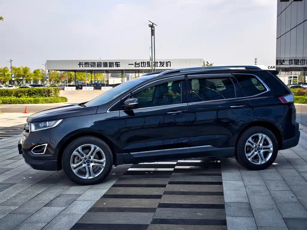 Ford Edge — миниатюра 4