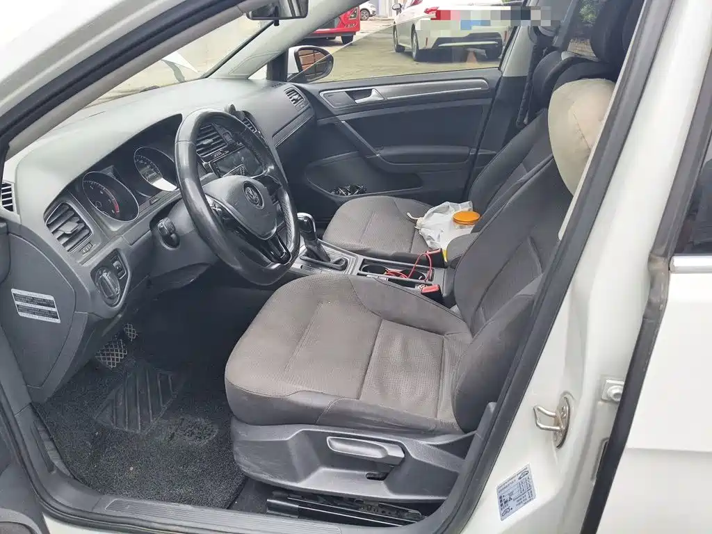Volkswagen Golf — миниатюра 16