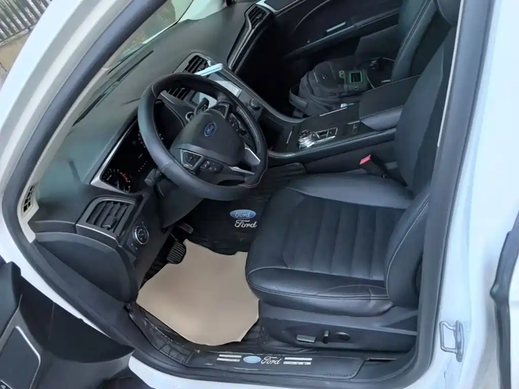Ford Mondeo — миниатюра 15