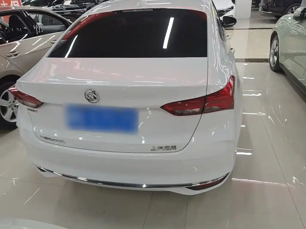 Buick Verano — миниатюра 6