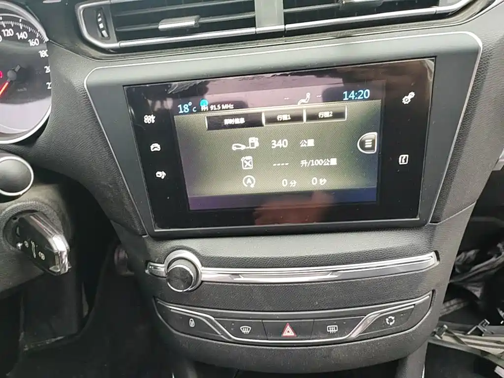 Peugeot 408 — миниатюра 13