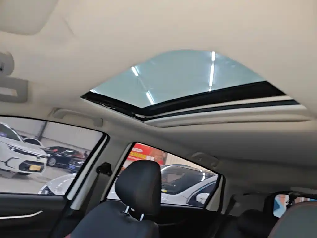 Geely Vision X3 — миниатюра 18