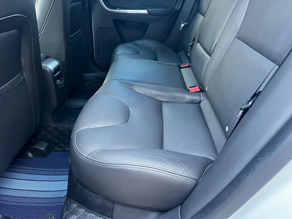 Volvo XC60 2017 T5