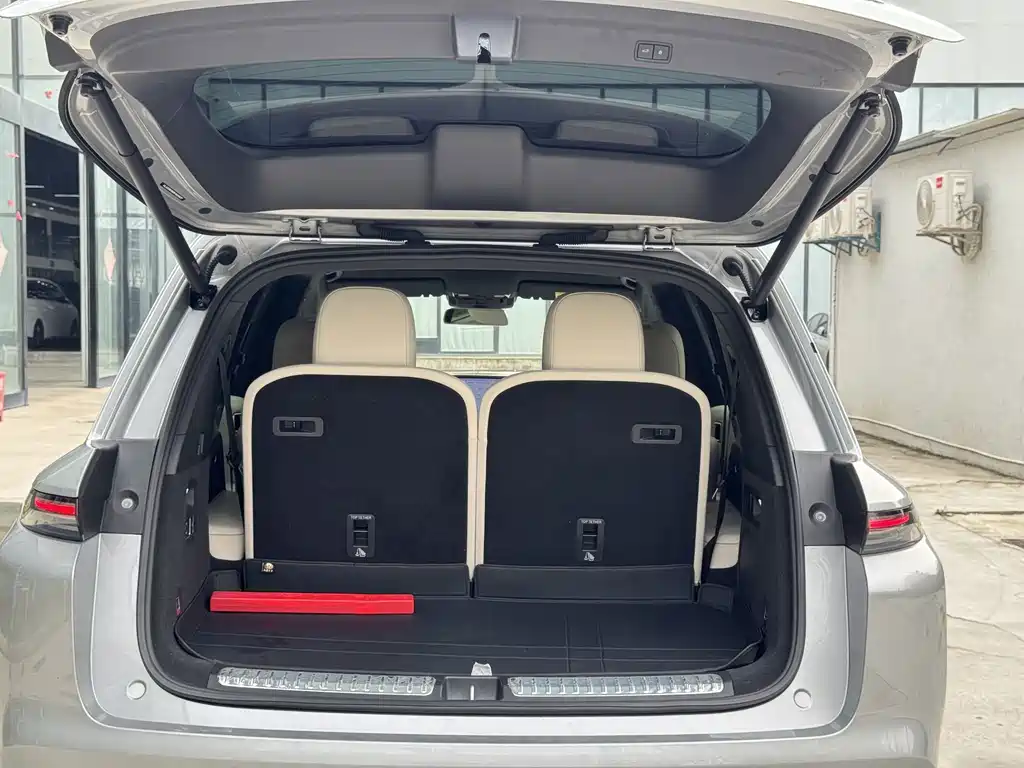 Li Auto Li L8 — миниатюра 15
