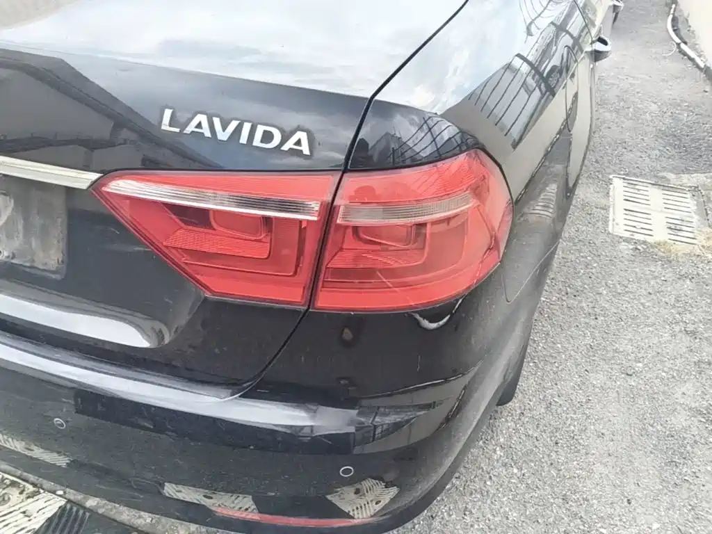 Volkswagen Lavida — миниатюра 8