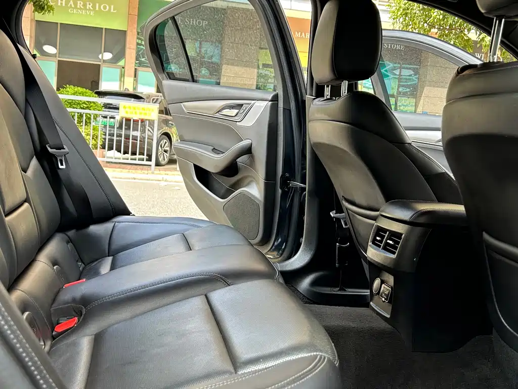 Cadillac CT5 — миниатюра 17