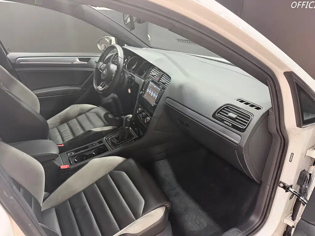 Volkswagen Golf — миниатюра 9