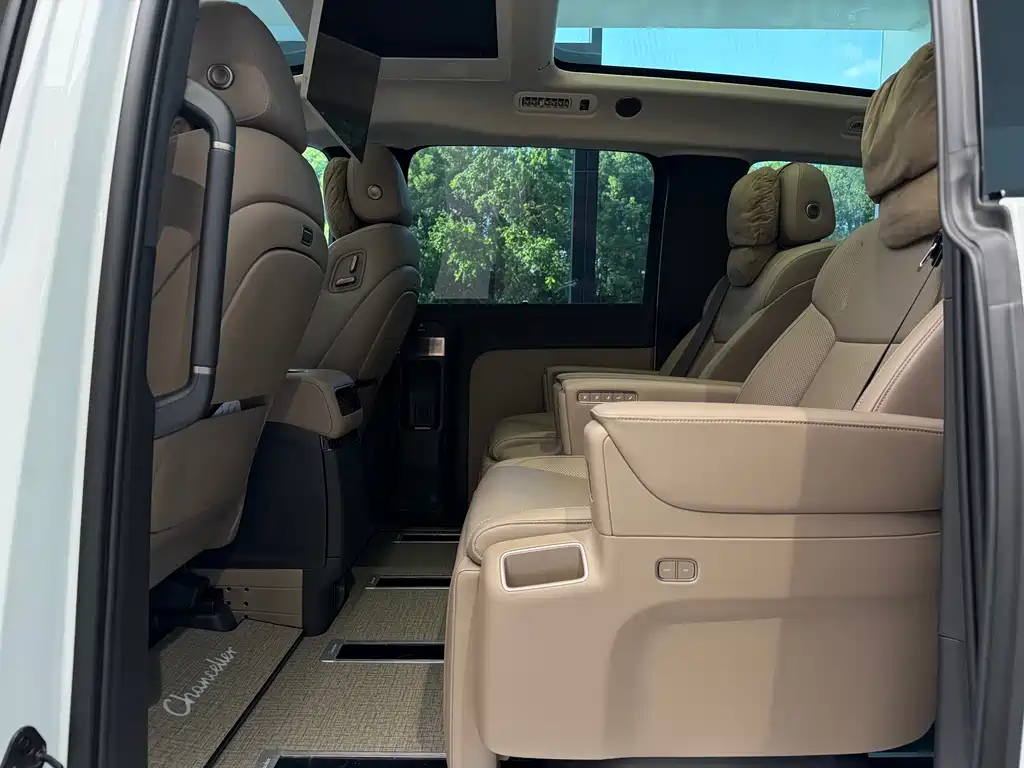 Li Auto Li MEGA — миниатюра 7