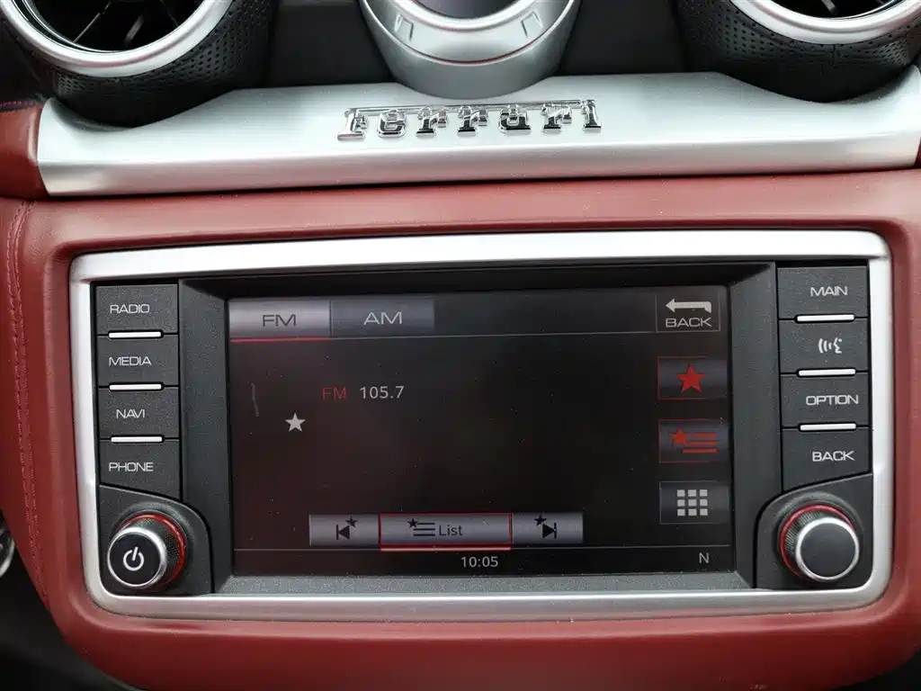 FERRARI CALIFORNIA T