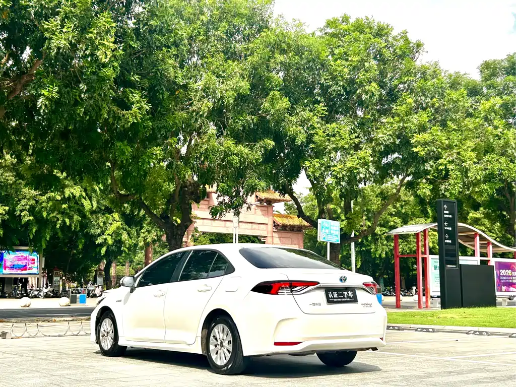 Toyota Corolla — миниатюра 6