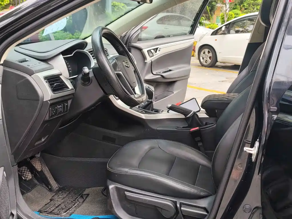 Geely Emgrand GL — миниатюра 7