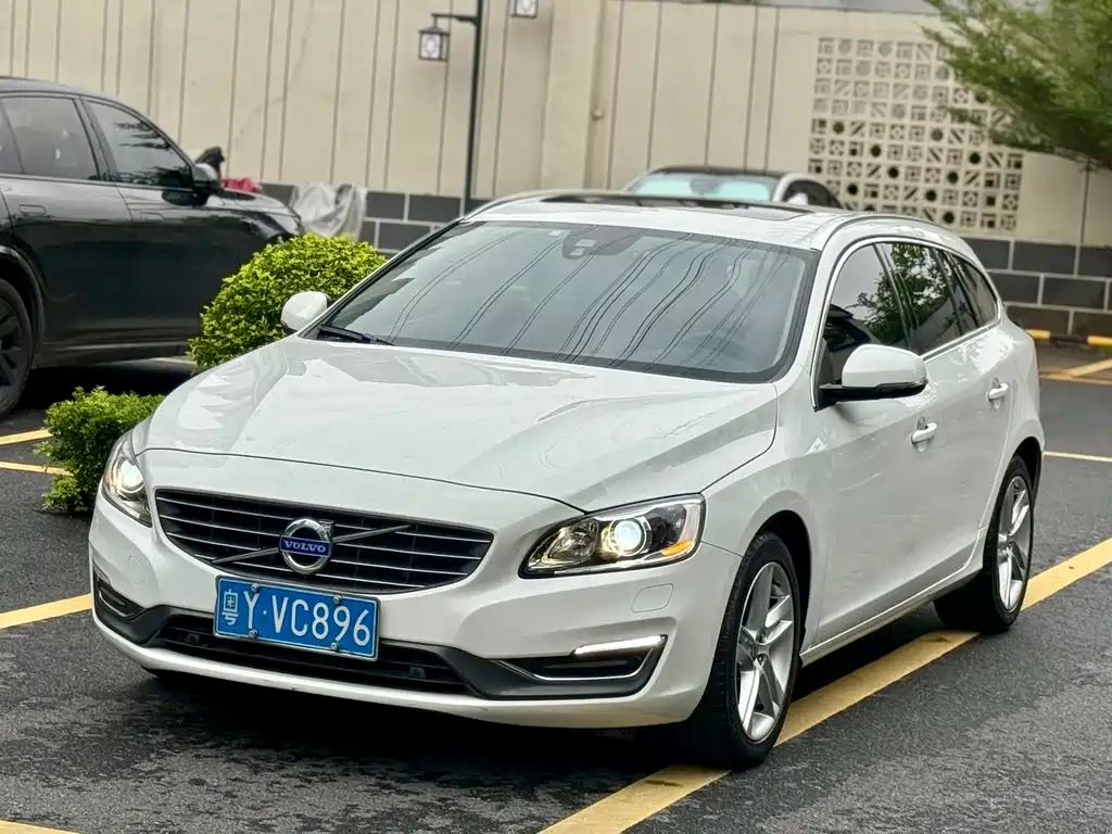 Volvo V60 — миниатюра 5