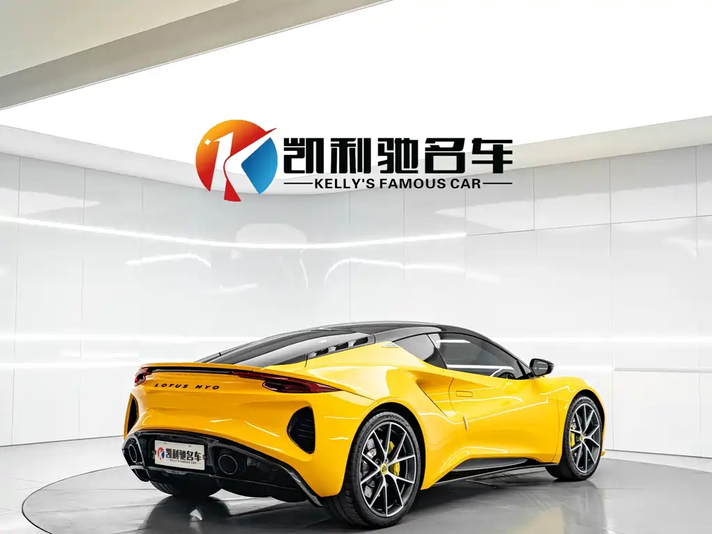 Lotus Emira — миниатюра 4