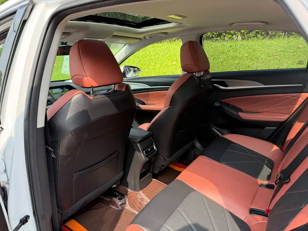 Changan Eado — миниатюра 11