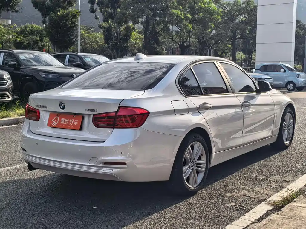 BMW 3 Series — миниатюра 7