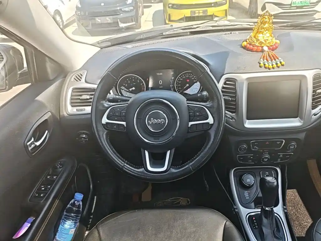 Jeep Compass — миниатюра 11
